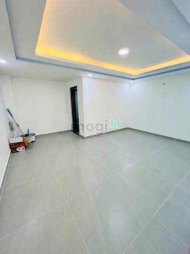 Hình ảnh Cho thuê nhà kinh doanh Quận Phú Nhuận