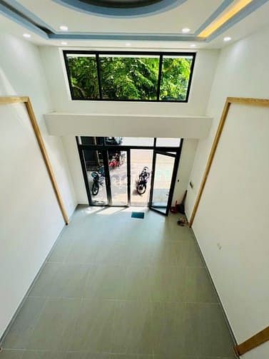 Hình ảnh Cho thuê nhà kinh doanh Quận Phú Nhuận