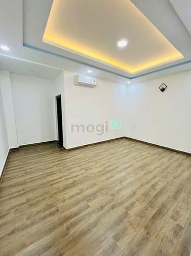 Hình ảnh Cho thuê nhà kinh doanh Quận Phú Nhuận