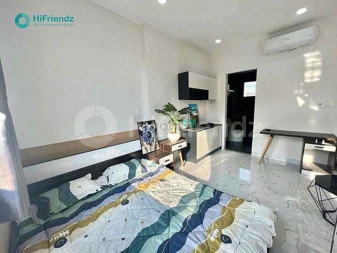 Hình ảnh CĂn STudio BAn CÔng Ngay Ngã Tư Hàng Xanh - D2 Nguyễn Gia Trí