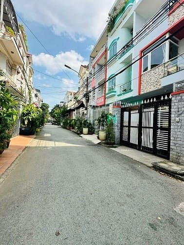 Hình ảnh Bán đất HXH Trần Não Quận 2, ngang 8m vuông vức, CN 128m2, 140 tr/m2