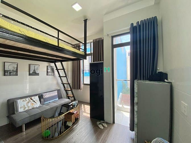 Hình ảnh duplex bancol máy lạnh ngay ĐH Công Thương giá chỉ 4tr