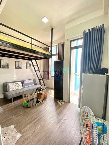 Hình ảnh duplex bancol máy lạnh ngay ĐH Công Thương giá chỉ 4tr