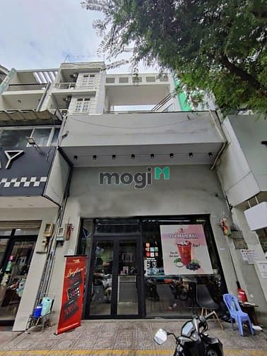 Hình ảnh Cho thuê nhà nguyên căn mặt tiền đường Sư Vạn Hạnh, Phường 12, Quận 10
