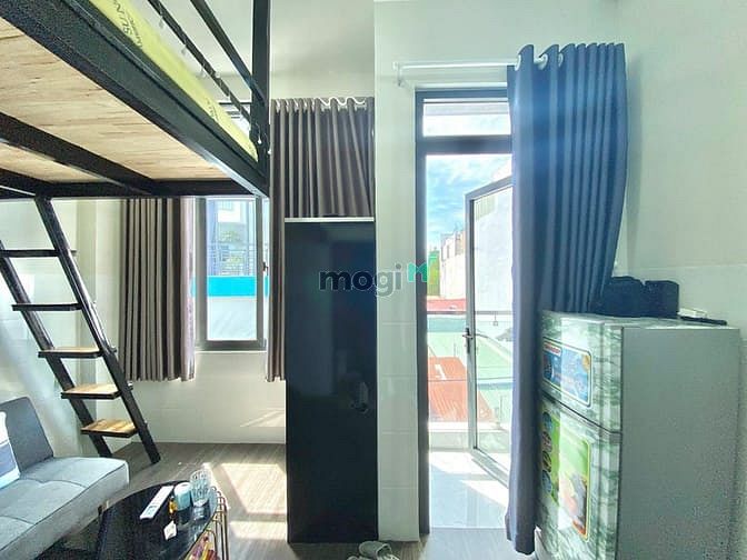 Hình ảnh duplex bancol máy lạnh ngay ĐH Công Thương giá chỉ 4tr