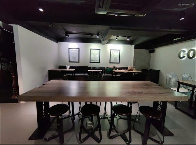 Hình ảnh Cho thuê nhà nguyên căn mặt tiền đường Sư Vạn Hạnh, Phường 12, Quận 10