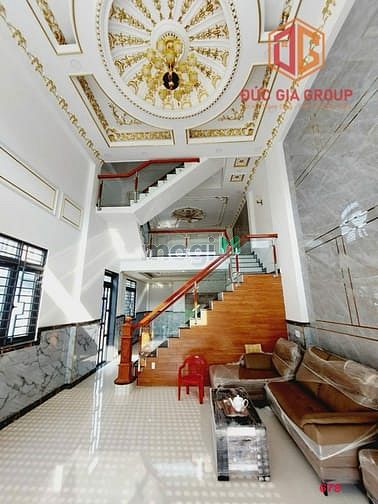 Hình ảnh Nhà bán P.Tam Hoà gần BVĐN nhà 3 lầu mới xây 240m2 sàn 5PN 4,2 tỷ SHR