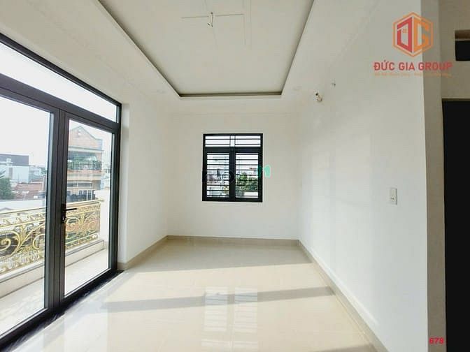 Hình ảnh Nhà bán P.Tam Hoà gần BVĐN nhà 3 lầu mới xây 240m2 sàn 5PN 4,2 tỷ SHR