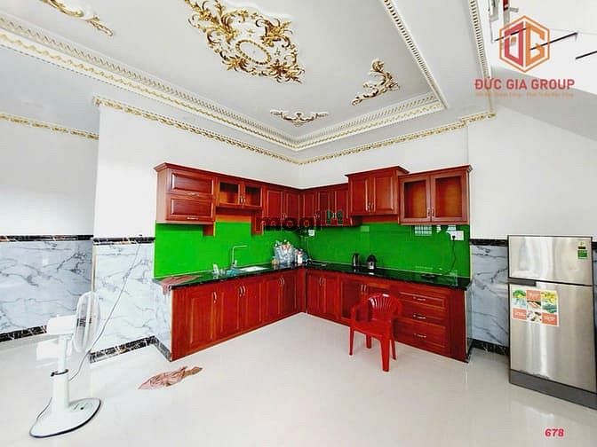 Hình ảnh Nhà bán P.Tam Hoà gần BVĐN nhà 3 lầu mới xây 240m2 sàn 5PN 4,2 tỷ SHR