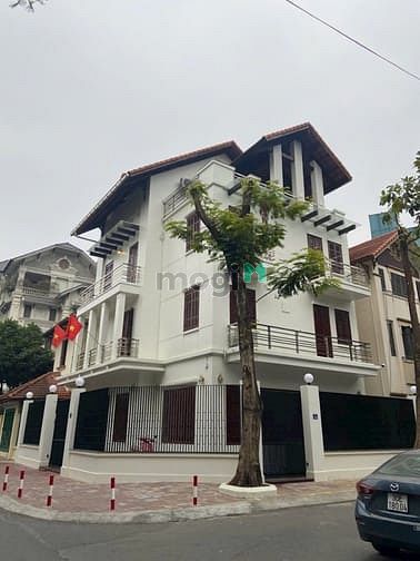 Hình ảnh Bán nhà liền kề kđt Trung Hoà 110m2 *6T giá 29,5 tỷ