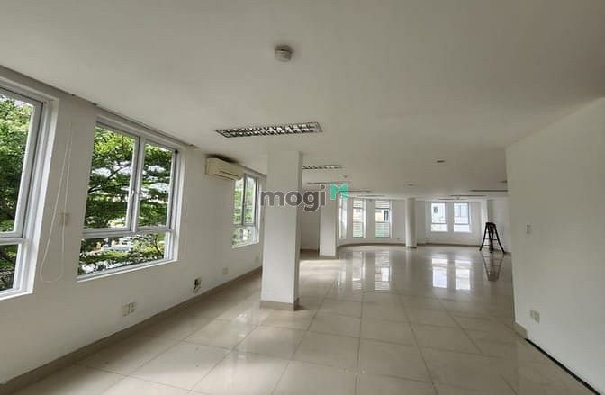 Hình ảnh Văn phòng 100 - 150 m2 khu vực gần cầu Rồng, nhiều tiện ích, giá tốt
