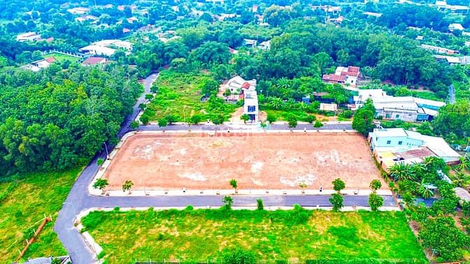 Hình ảnh Đất ngay trung tâm xã Phú Hoà Đông, cách Hóc Môn 12km
