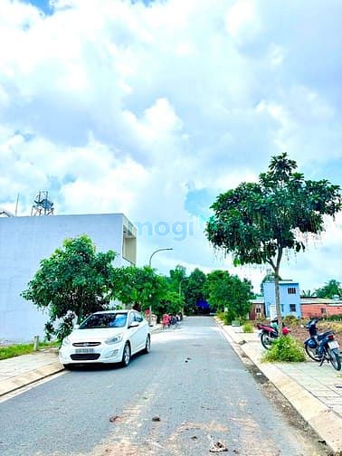 Hình ảnh Đất ngay trung tâm xã Phú Hoà Đông, cách Hóc Môn 12km