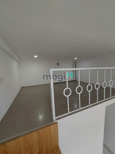 Hình ảnh Còn phòng gác xép có ban công thoáng cho thuê