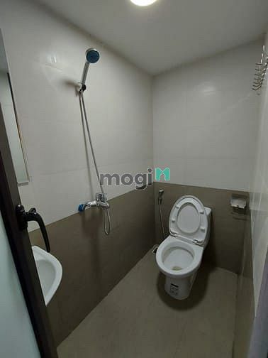Hình ảnh Còn phòng gác xép có ban công thoáng cho thuê