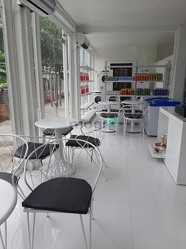 Hình ảnh Cho Thuê 1 PN + Mặt Bằng 4x10m Ngay Lê Trọng Tấn