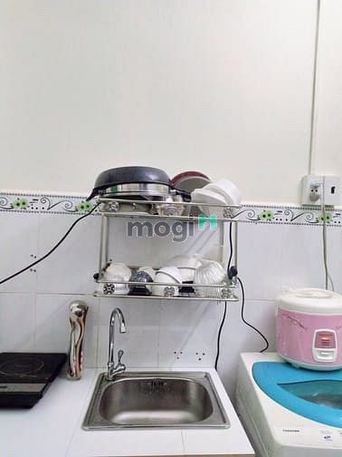 Hình ảnh tìm nữ ở ghép phòng máy lạnh, quận 1. giờ giấc tự do