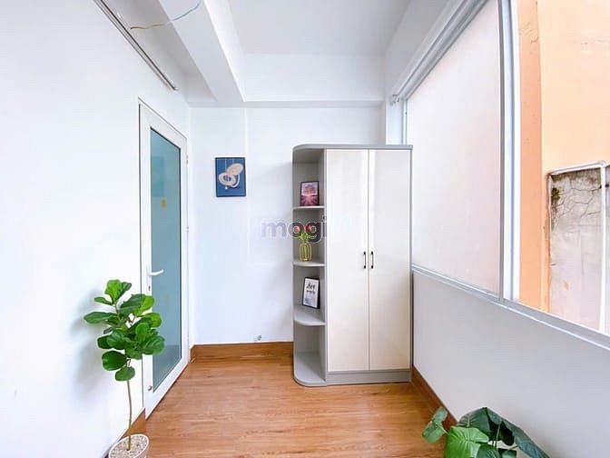 Hình ảnh Cho thuê Trang Chủ MB66.COM / Đăng Ký Tặng 66K 1PN tách bếp riêng biệt có cửa sổ thoáng ngay Đh UEH