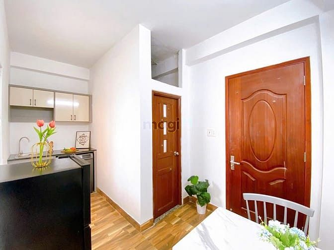 Hình ảnh Cho thuê Trang Chủ MB66.COM / Đăng Ký Tặng 66K 1PN tách bếp riêng biệt có cửa sổ thoáng ngay Đh UEH
