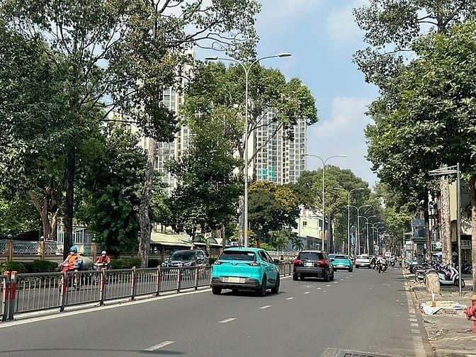 Hình ảnh CHDV Ngay TT Quận10 - 4Tầng - D.thu 70tr/tháng Nội Thất - chỉ 14 T/ỷ..