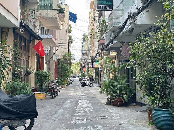 Hình ảnh CHDV Ngay TT Quận10 - 4Tầng - D.thu 70tr/tháng Nội Thất - chỉ 14 T/ỷ..
