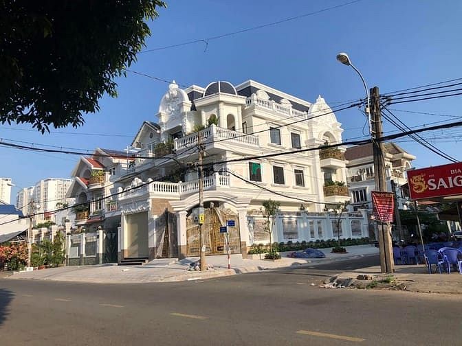 Hình ảnh Biệt thự góc 2 MTkD đường số 19 khu Tên Lửa, Bình Tân. Giá 45 tỷ.