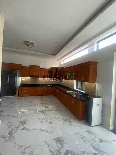 Hình ảnh Biệt thự góc 2 MTkD đường số 19 khu Tên Lửa, Bình Tân. Giá 45 tỷ.