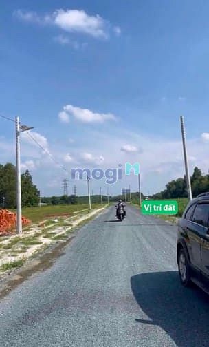 Hình ảnh NGỢP ĐẤT CHƠN THÀNH ĐỐI DIỆN KCN - đường 33- Minh Thành Chơn Thành BP