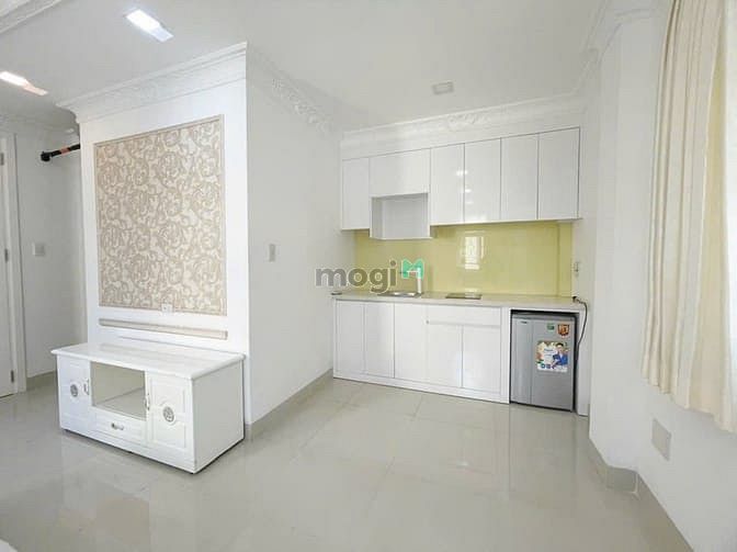 Hình ảnh Cho Thuê Căn Hộ Cửa Sổ Lớn Gần Phố Bùi Viện ,Công viên 23/9
