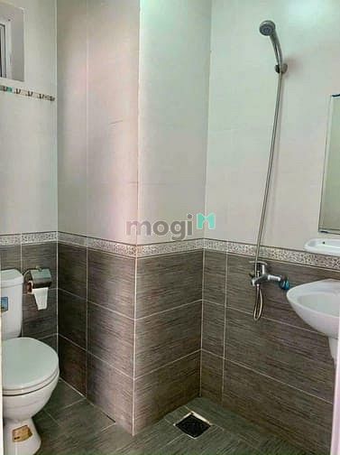 Hình ảnh Chung cư 312 Lạc Long Quân, P5, Q11, 105m2, 3PN, 15tr/tháng