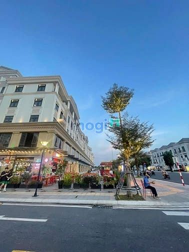 Hình ảnh Chuyên cho thuê mặt bằng kinh doanh vinhomes grand park tất cả vị trí