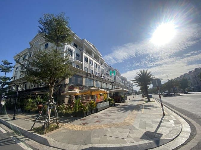 Hình ảnh Chuyên cho thuê mặt bằng kinh doanh vinhomes grand park tất cả vị trí
