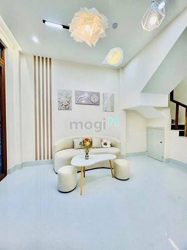 Hình ảnh Cần ra đi siêu phẩm Quốc Hương q2 giá 2tỷ550