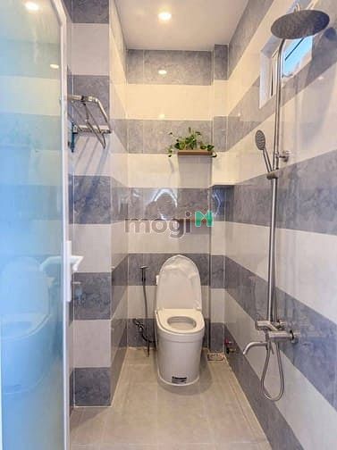 Hình ảnh Cần ra đi siêu phẩm Quốc Hương q2 giá 2tỷ550