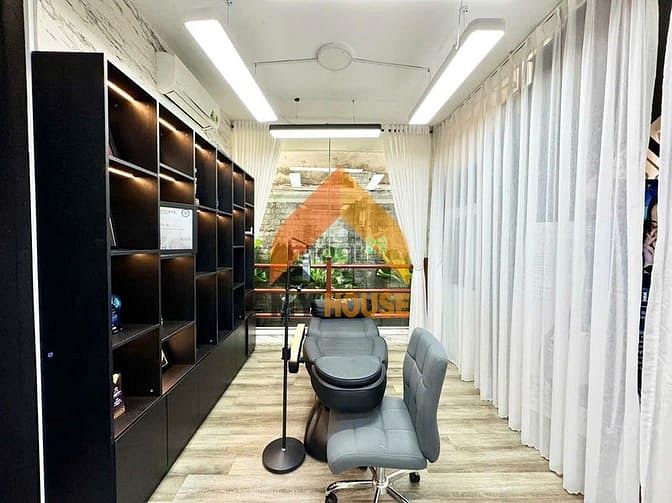 Hình ảnh Villa Quốc Hương Khu Vực Sầm Uất Cho Thuê Chỉ 45tr