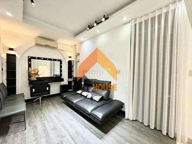 Hình ảnh Villa Quốc Hương Khu Vực Sầm Uất Cho Thuê Chỉ 45tr