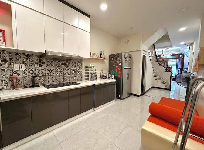 Hình ảnh HOT HOT! NHÀ ĐẸP GIÁ TỐT căn Thảo Điền,Q2 49,35m2, Giá 2TỶ240,