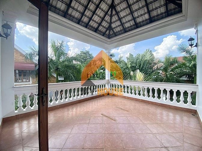 Hình ảnh Biệt Thự Sân Vườn, Hồ Bơi Quận 2 Cho Thuê Dài Hạn