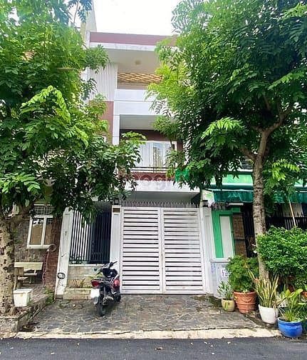 Hình ảnh Nhà Phố Trung Tâm Q2 Có Hầm Giá Chỉ 30Tr Thôi Quý Zị