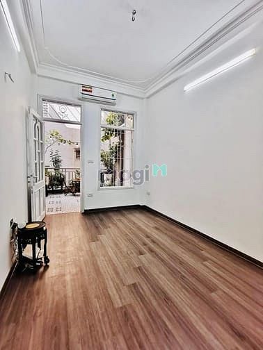 Hình ảnh Bán nhanh nhà ngõ Hoàng Hoa Thám, giá 6.5 tỷ, 40m2x3T, 3 thoáng