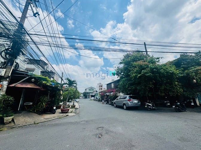Hình ảnh Bán đất gần đường Bùi Văn Hòa sổ hồng góc 2 mặt tiền 182m2 giá 10.8 tỷ