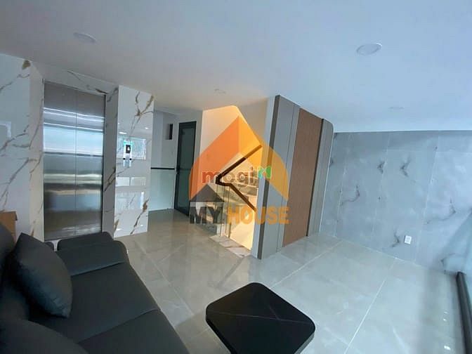Hình ảnh Nhà Mới Xây Full Nội Thất Có Thang Máy CHỉ 30tr
