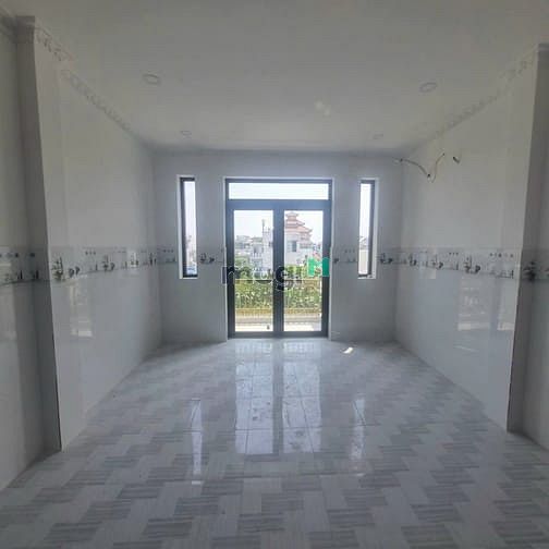 Hình ảnh Phòng bancol full nội thất ở Le Văn Quới