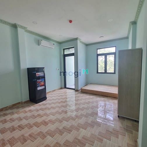 Hình ảnh Phòng bancol full nội thất ở Le Văn Quới