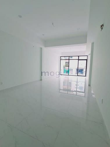 Hình ảnh Cho thuê tòa nhà văn phòng 5 tầng - thang máy - vị trí đắc địa Q.TB