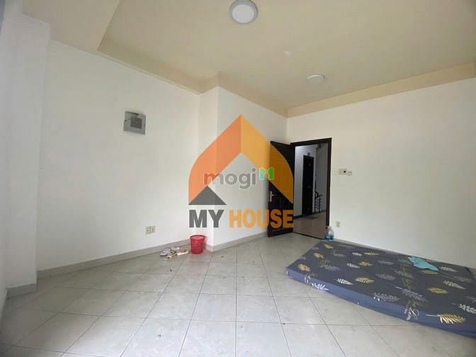 Hình ảnh Villa 7x20 Style Văn Phòng Cho Thuê Chỉ 40Tr, Trung Tâm Quận 2