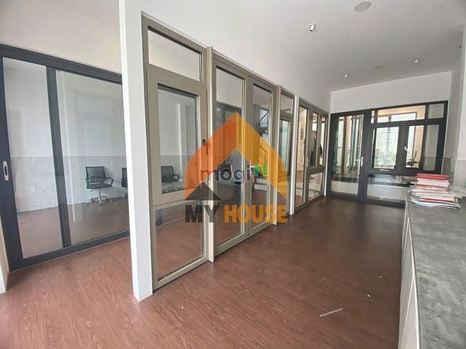 Hình ảnh Villa 7x20 Style Văn Phòng Cho Thuê Chỉ 40Tr, Trung Tâm Quận 2