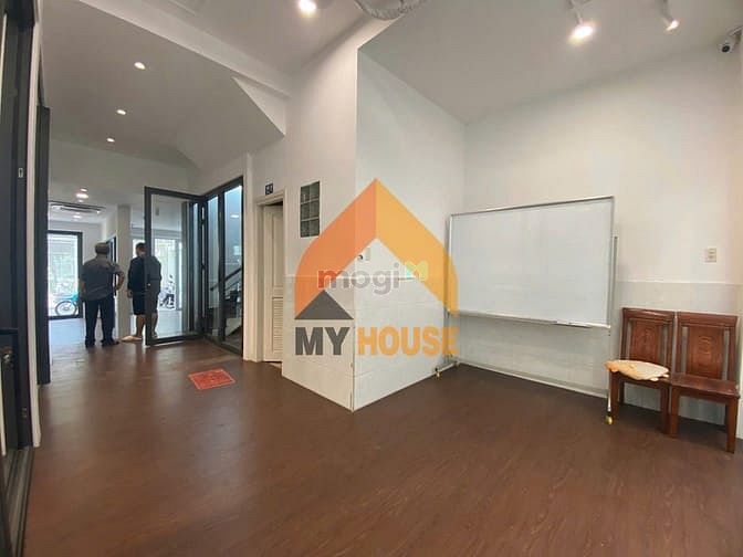 Hình ảnh Villa 7x20 Style Văn Phòng Cho Thuê Chỉ 40Tr, Trung Tâm Quận 2