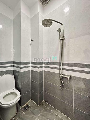 Hình ảnh Bán nhà 2 tầng nơ trang Long bình Thạnh