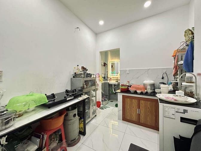 Hình ảnh Bán nhà 2 tầng nơ trang Long bình Thạnh